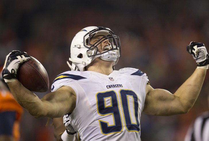 Thomas Keiser interceptó a Peyton Manning cerrando el partido (AP)
