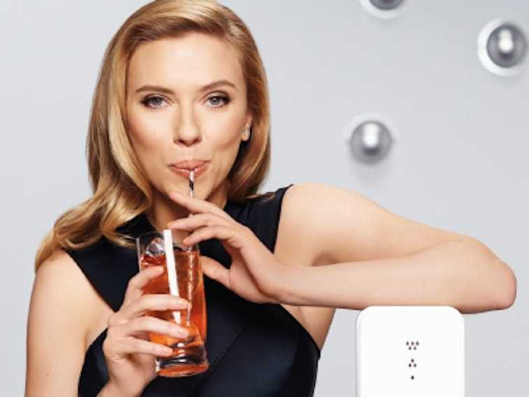 Fox censura un anuncio de soda con Scarlett Johansson