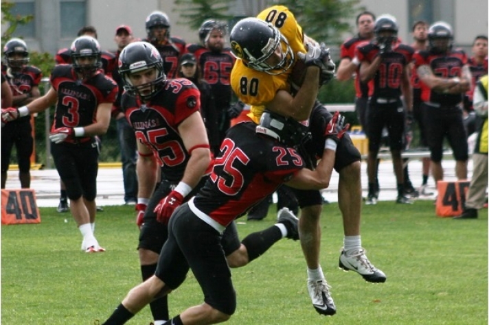 Pioners y Firebats lucharán por mejorar su posición de cara a los playoffs (C.Llitjos)