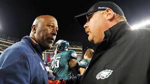 Andy Reid y Lovie Smith pasan por momentos duros, pero quizás previsibles