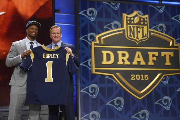 Los Rams apostaron fuerte por Todd Gurley (AP)