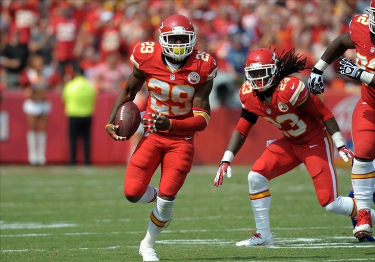 Eric Berry recibe el alta médica para volver a jugar