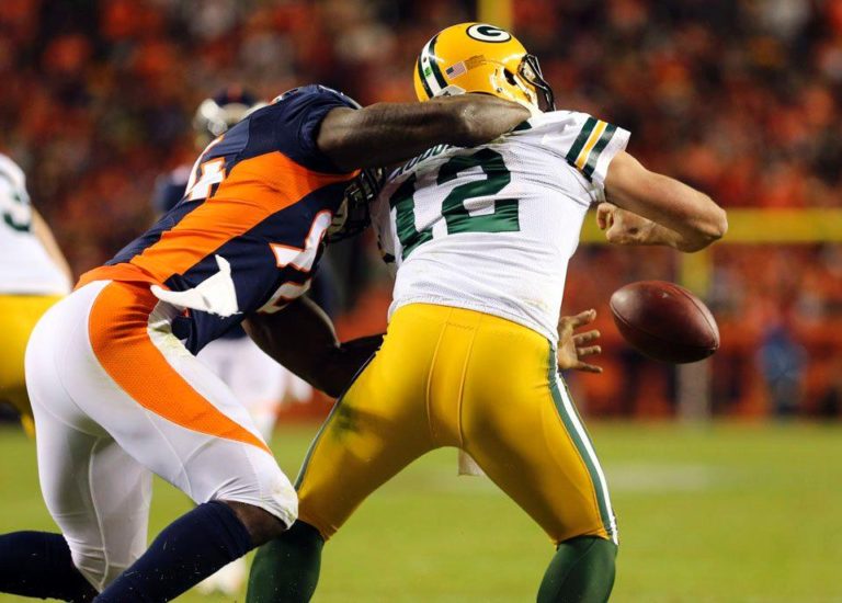 La defensa de los Denver Broncos anuló a los Packers
