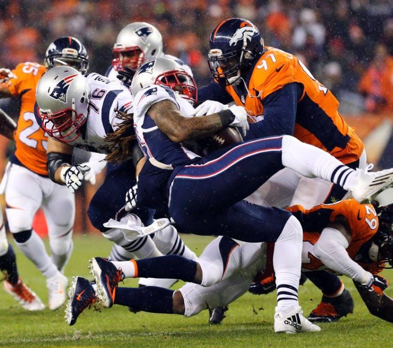 Los Denver Broncos infringen la primera derrota a los Patriots