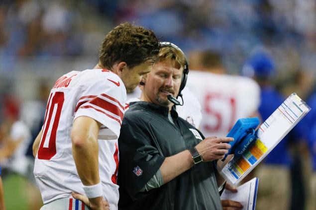 Ben McAdoo y Eli Manning en un partido del pasado año