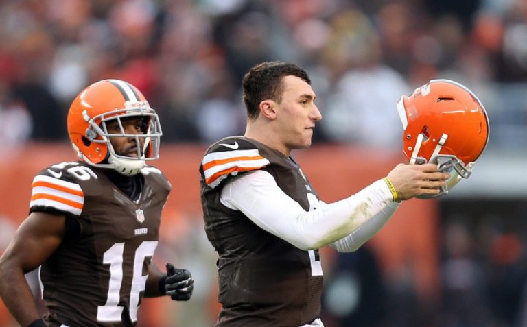 Los Browns dan por terminada la era Johnny Manziel