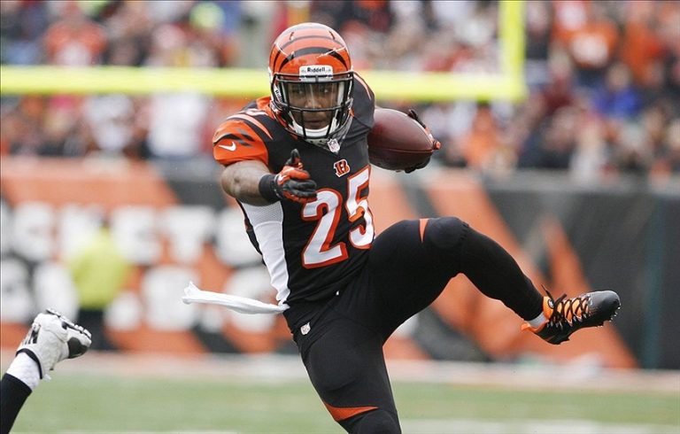 Giovani Bernard renovado por los Bengals tres años más