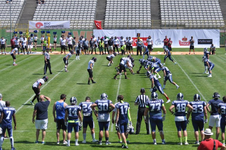 Panthers y Seamen finalistas de la IFAF Champions League