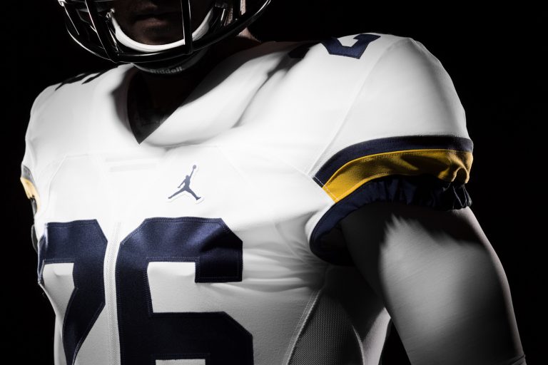 Michigan desveló sus nuevos uniformes Air Jordan