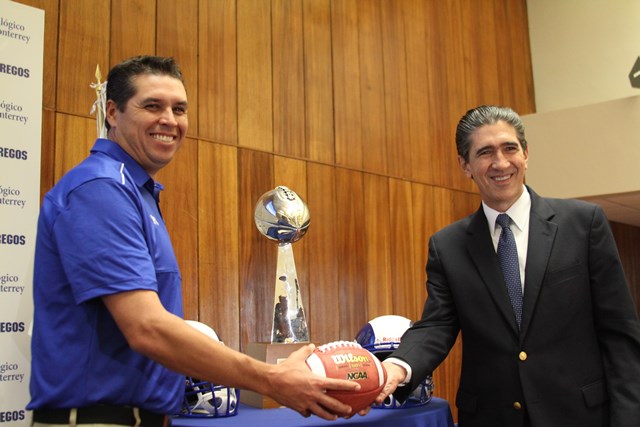 Carlos Altamirano presentado como nuevo HC de Monterrey