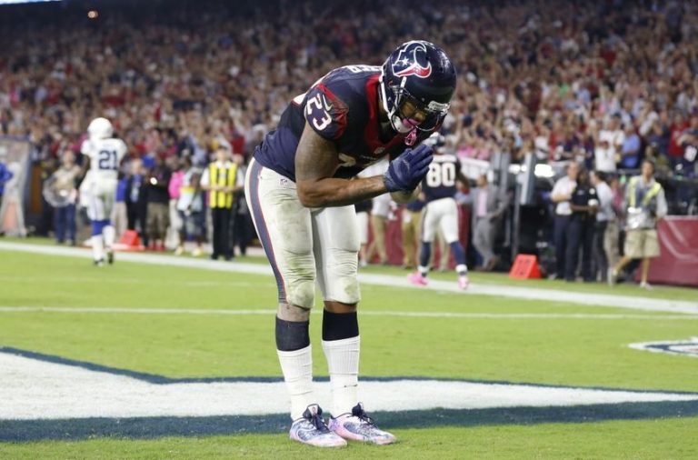 Las lesiones ponen fin a la carrera de Arian Foster