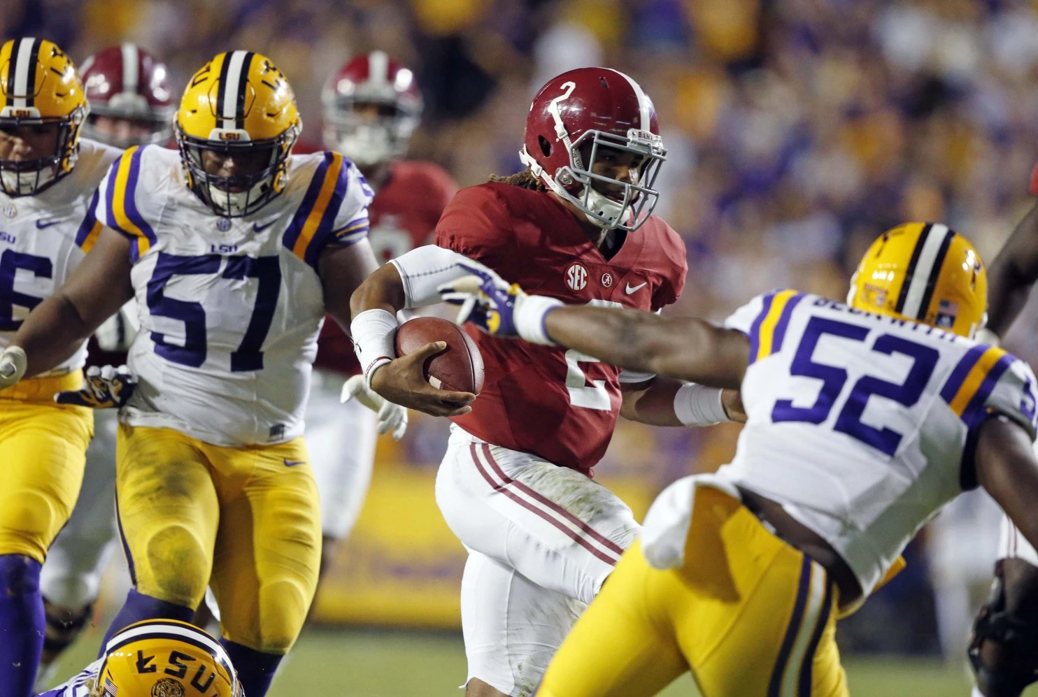 Alabama sigue su dominio sobre LSU en un partido «old school»