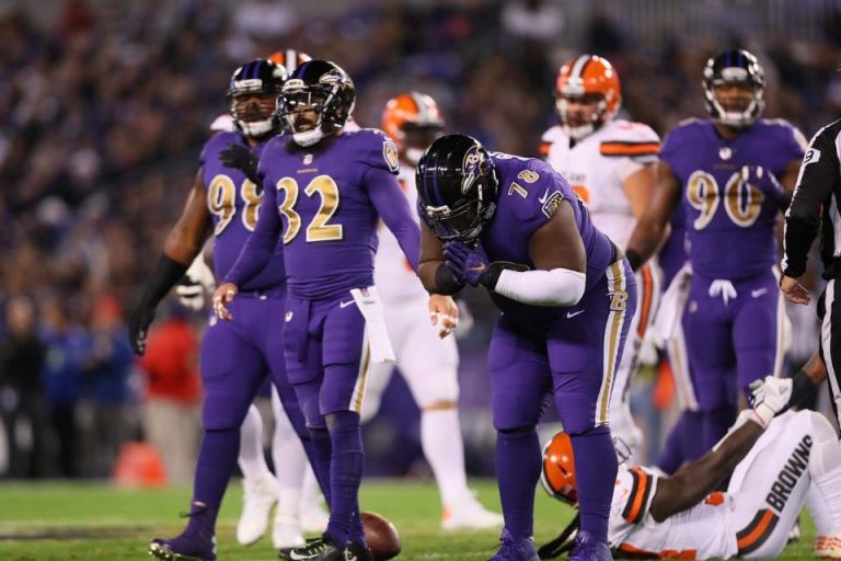 Los Ravens se aprovechan de la autodestrucción de Cleveland