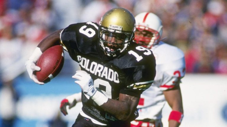 El ganador del Heisman Rashaan Salaam hayado muerto en un parque