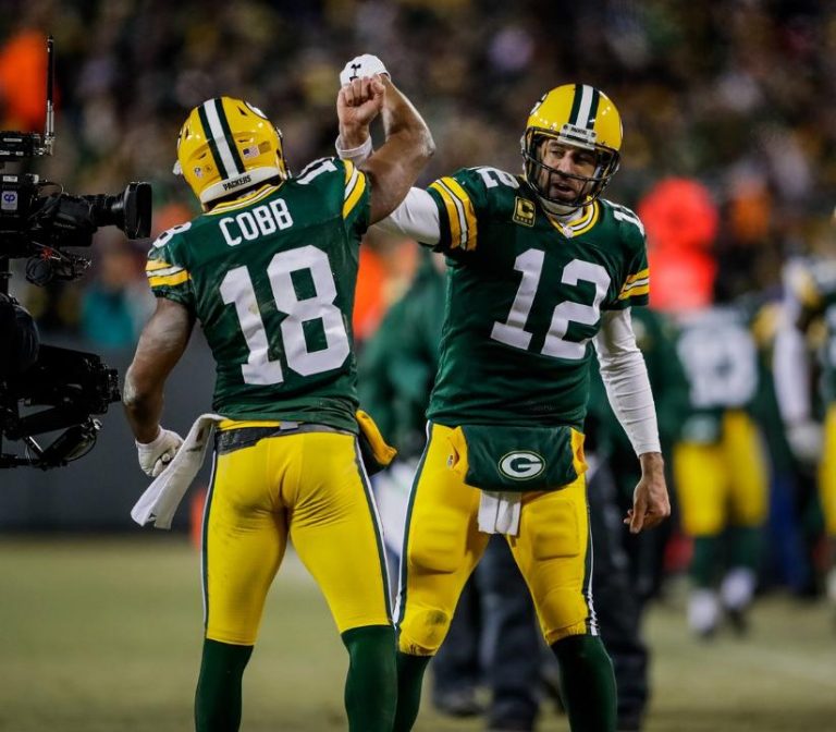 Aaron Rodgers deja en la cuneta a los New York Giants