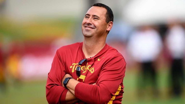 Steve Sarkisian será el reemplazo de Kyle Shanahan en Atlanta